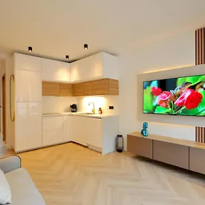 Apartment Monaco Gp Formula 1 - 6 Persons - Private Parking - Full Renovated - 2 Bedrooms - Clim - Fast Wifi