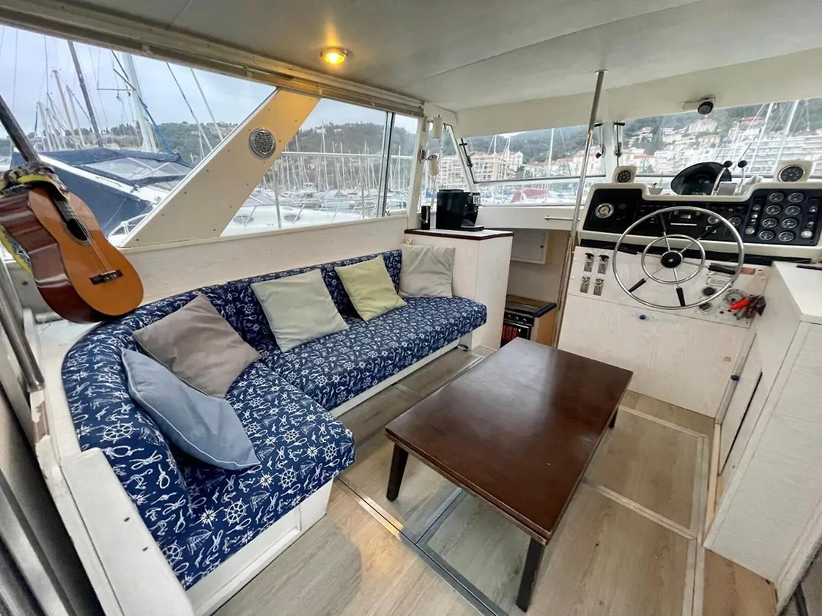 Hotel Turtle Boat With Free Parking Menton